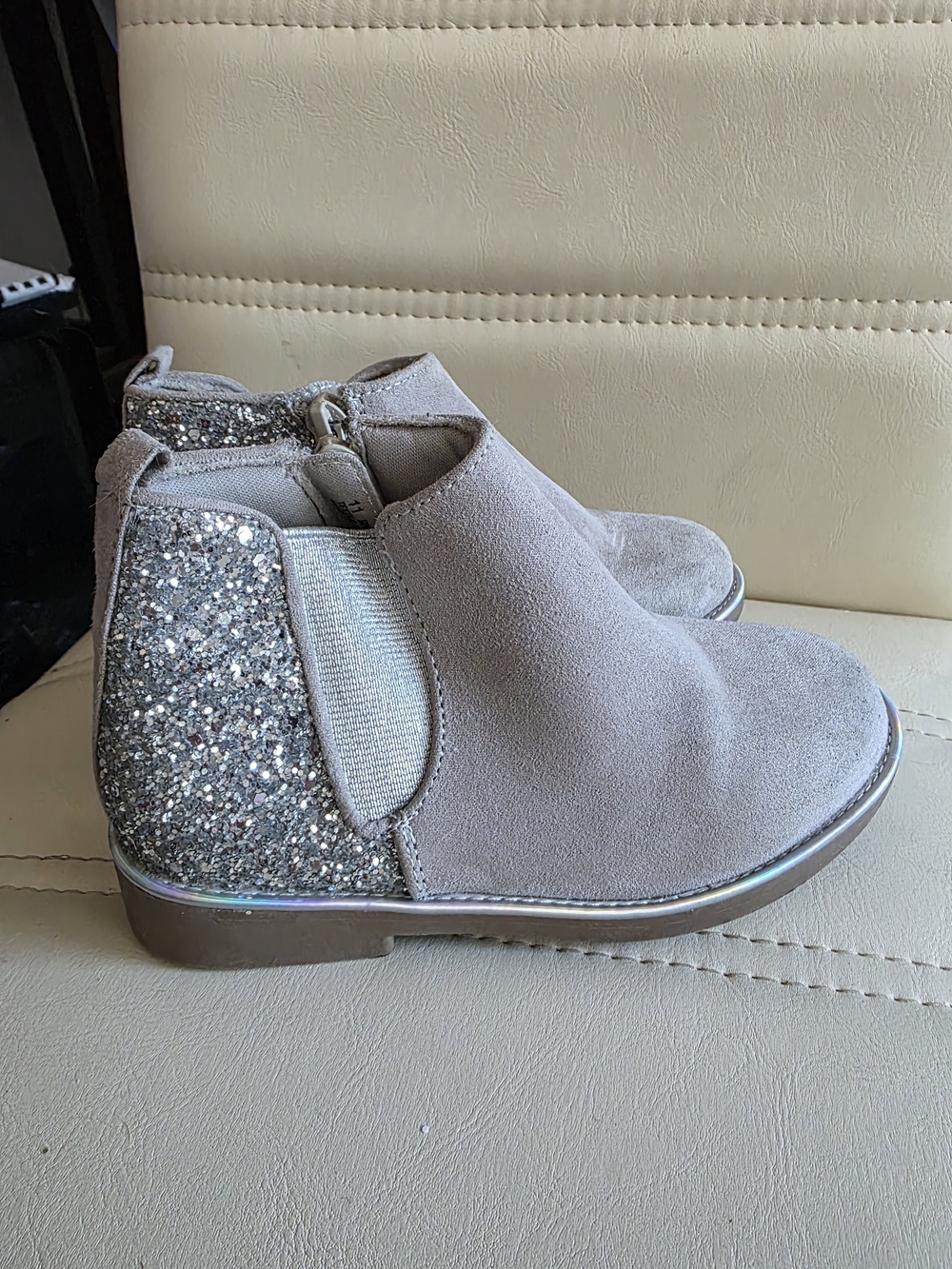 Girls' Harper Canypn Silver Glitter Chelsea Boots Sz 11